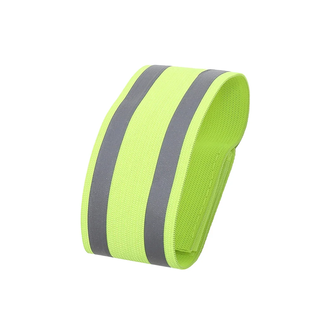 

2Pcs Reflective Armband Wristband Set Glow in The Dark Safety Bracelet for Running Walking Biking Night Events Sports