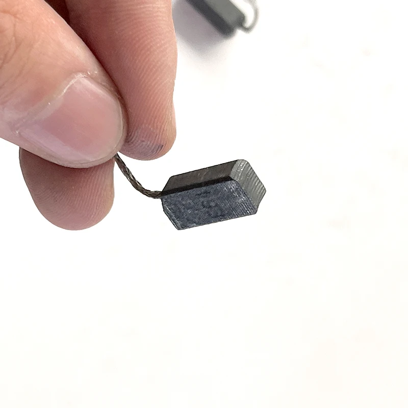 ボッシュ用カーボンブラシGWS750-100 GWS900-100研磨ポリッシャーカーボンブラシ1619P11715
