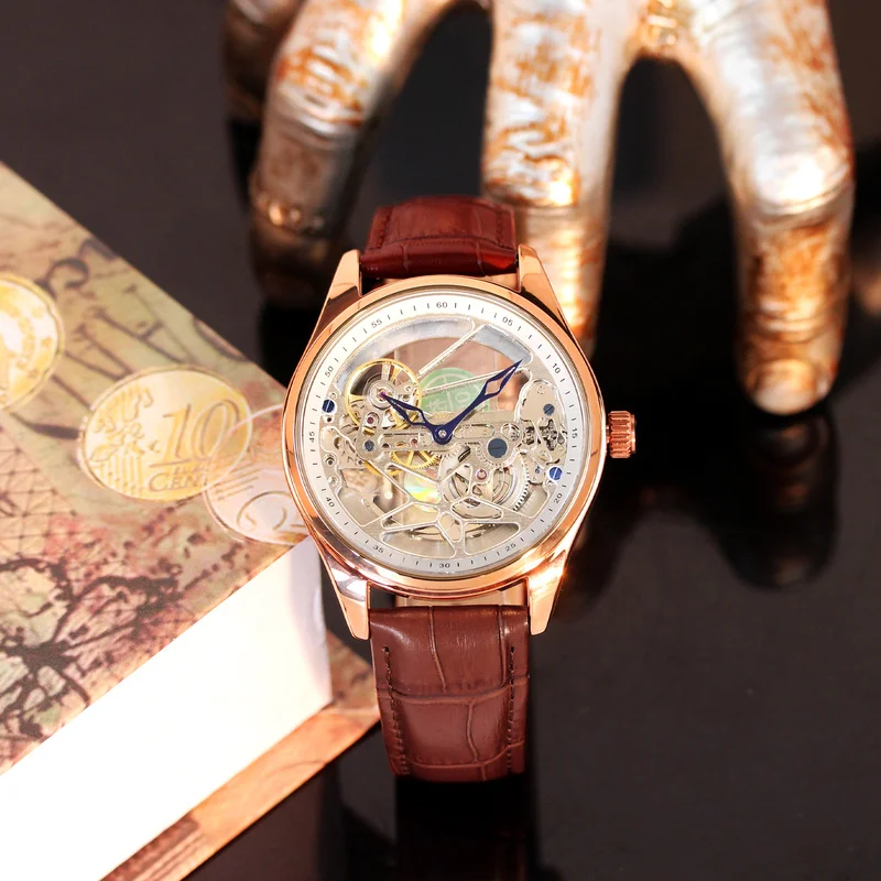 

Мужской коричневый кожаный ремень, стильные и уникальные автоматические механические часы с арабскими цифрами и морской звездой.