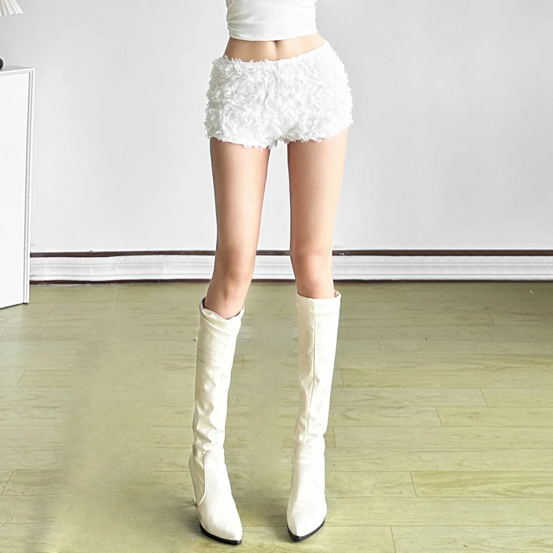 Sexy Low Waist Casual Pleated Trendy Pure Color Short Pants Street Style Hot Pants for Women Autumn 2025 Cross-Border New Fas...
