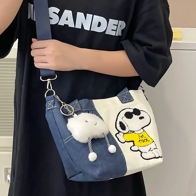 MINISO Cartoon Snoopy torba moda damska codzienna torba typu Crossbody torebka śliczne torby na ramię torby listonoszki