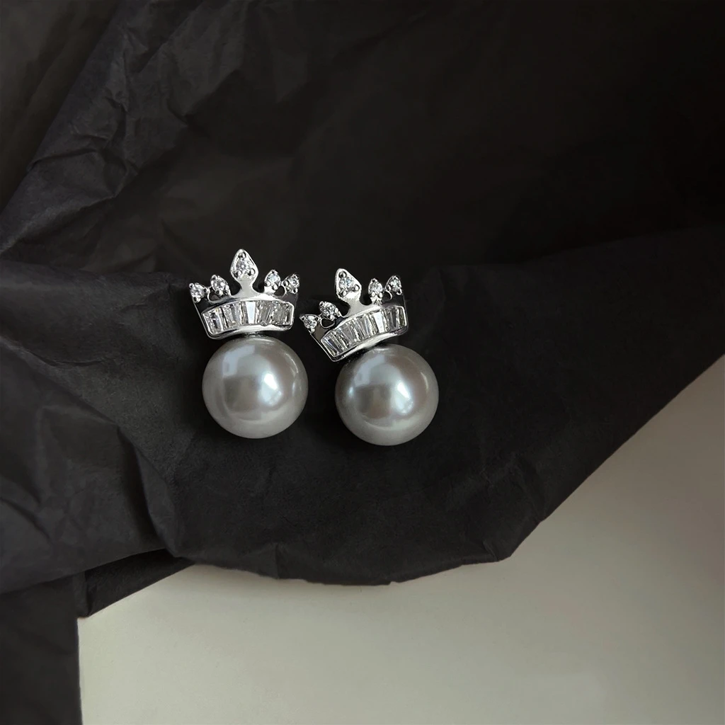 Crown Zircon Stud Earrings for Women Elegant Gray Glass Pearl Princess Crown Crystal Ear Studs Luxury Wedding Party Jewelry Gift