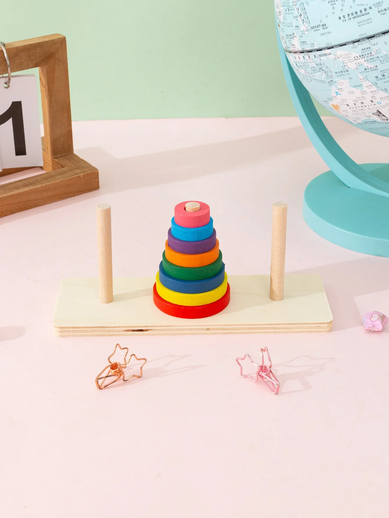 Drewniana tęcza do układania pierścieni, zabawka edukacyjna Montessori, gra geometryczna z kolorami i kształtami dla dzieci.