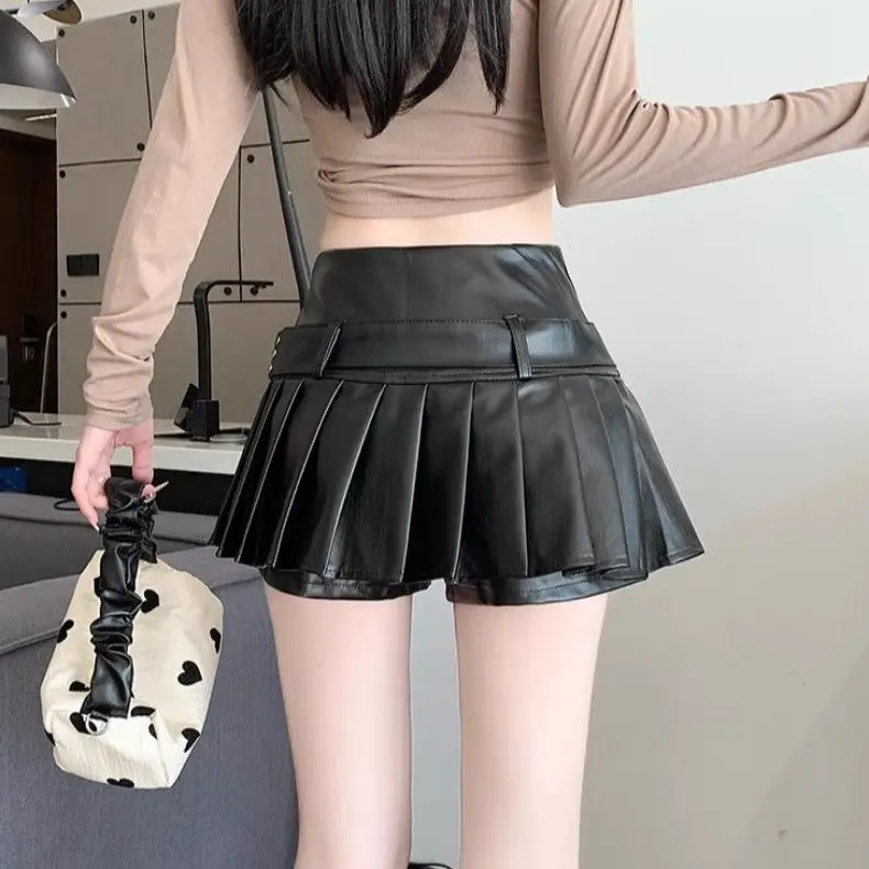 Jupe demi-corps en cuir PU noir rétro pour femme, pantalon court plissé, taille haute, ligne a, doux et épicé, automne