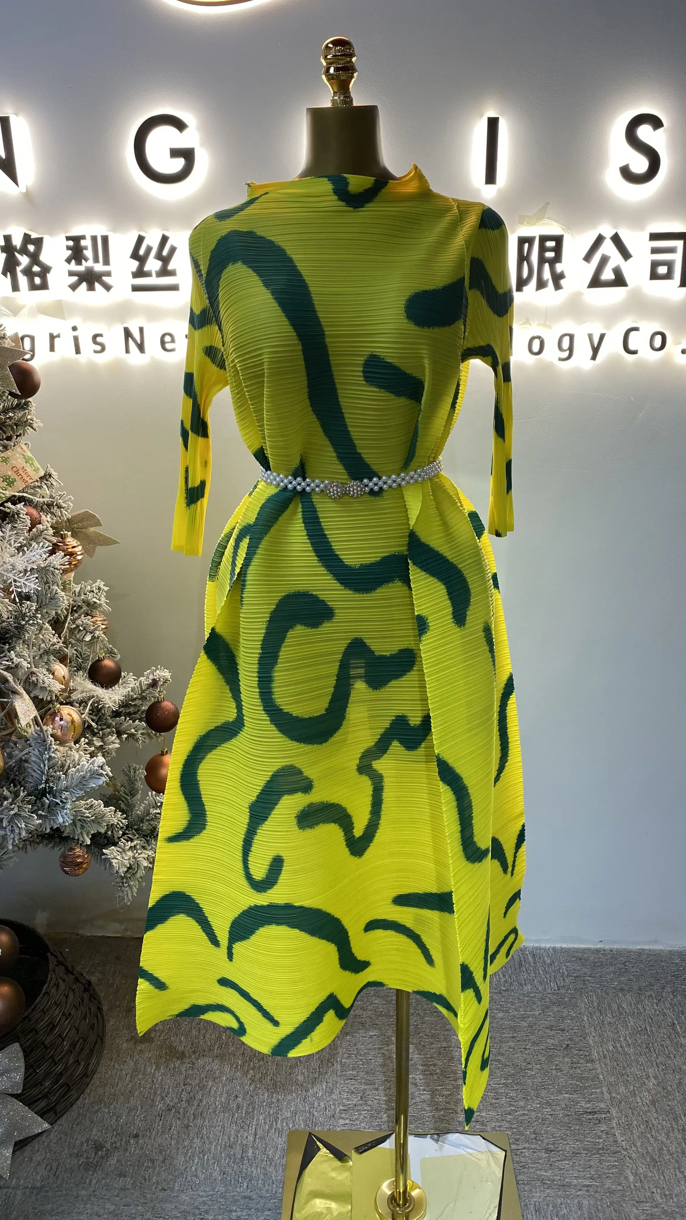 2025 아프리카 여성 패션 프린트 맥시 핫세일 여름 플러스 사이즈 드레스 여성 우아한 플리츠 스커트-GZXX014