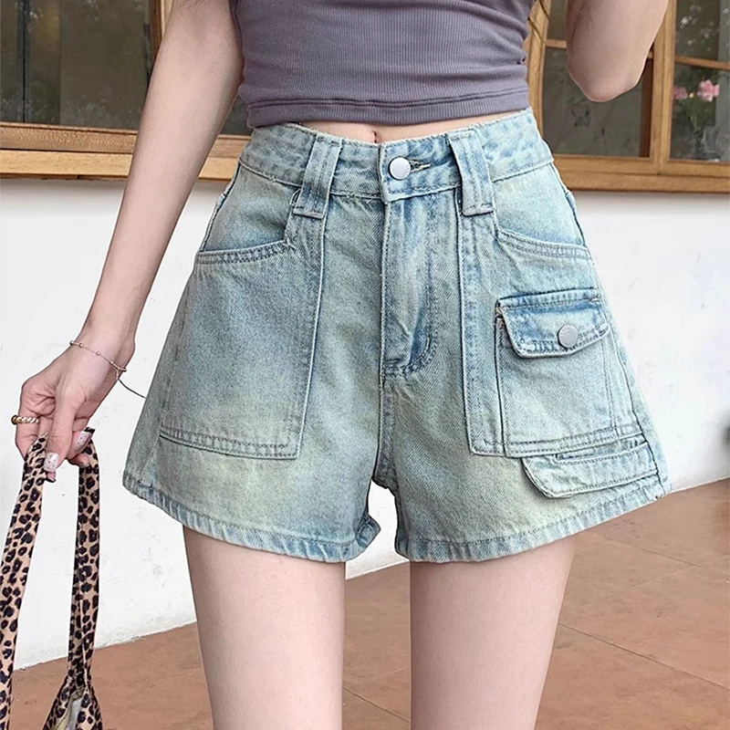 Summer New Women Light Blue Denim Shorts 2025 Stylish Pockets Buttons A-Line Jean Shorts Simple All-Match High Waist Hot Pants