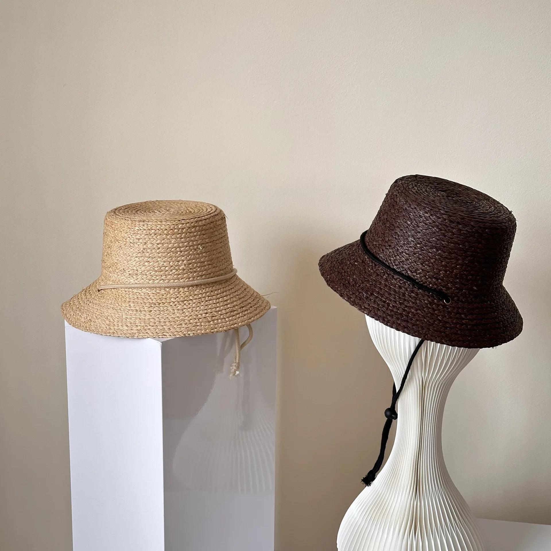 New Fashion Handmade Raffia Fisherman Hat Women\'s Wide Brim Bucket Black Coffee Vintage   Straw Cap Sun Hat Beach Designer Hats