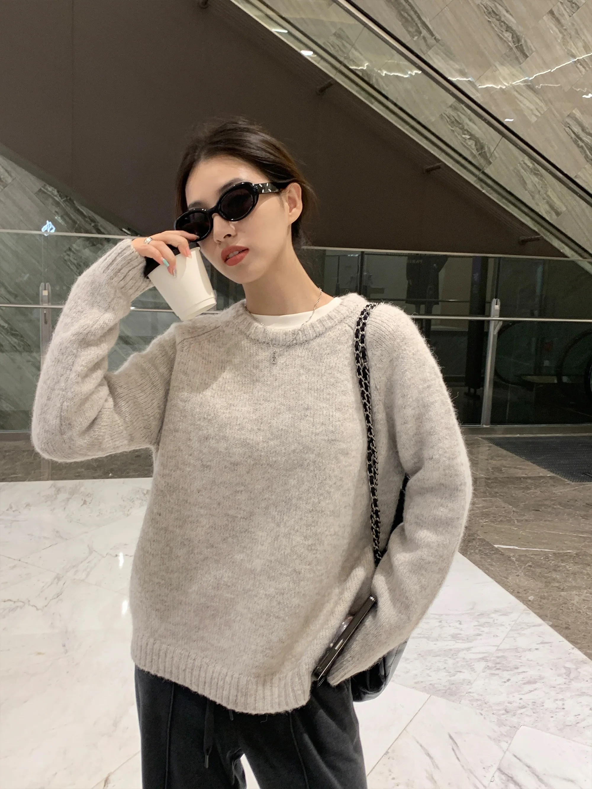 Women\'s pullover autumn/winter 100% wool sweater casual solid knitted sweater round neck loose Tops lazy style Blouse thickened