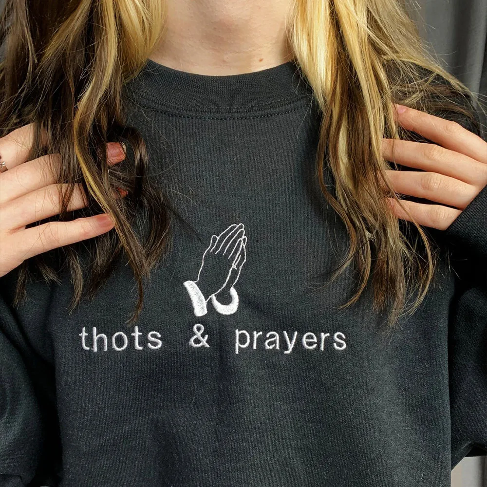 Baddie Aesthetic Thots and Prayers Embroidered Crewneck Sweatshirts Women Black Loose Cotton Autumn Thick Fleece Warm Jumper