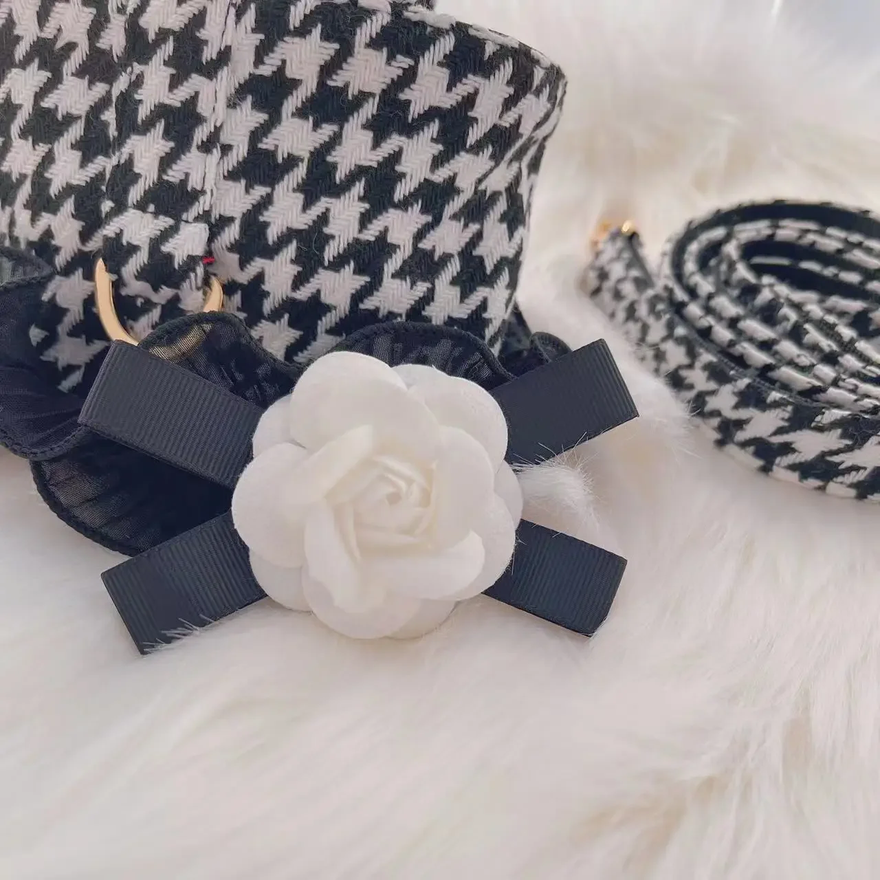 Pet Dog Cat Clothes Houndstooth Traction Suit Teddy Bear Go Out Vest Style Dog Leash Black and White Plaid Dog Seat Belt