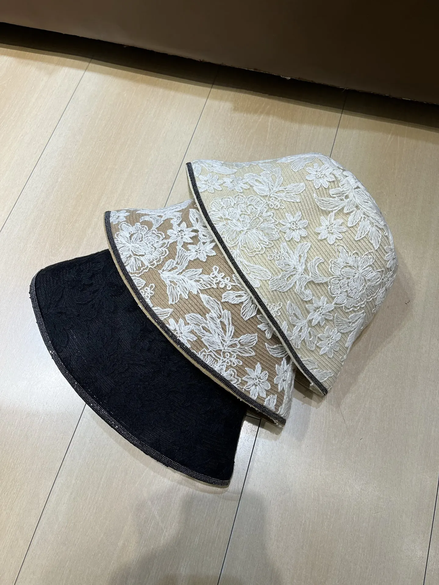 Women'S Stylish & Versatile Sun Hat – Crocheted Lace Design With Beaded Chain Detail