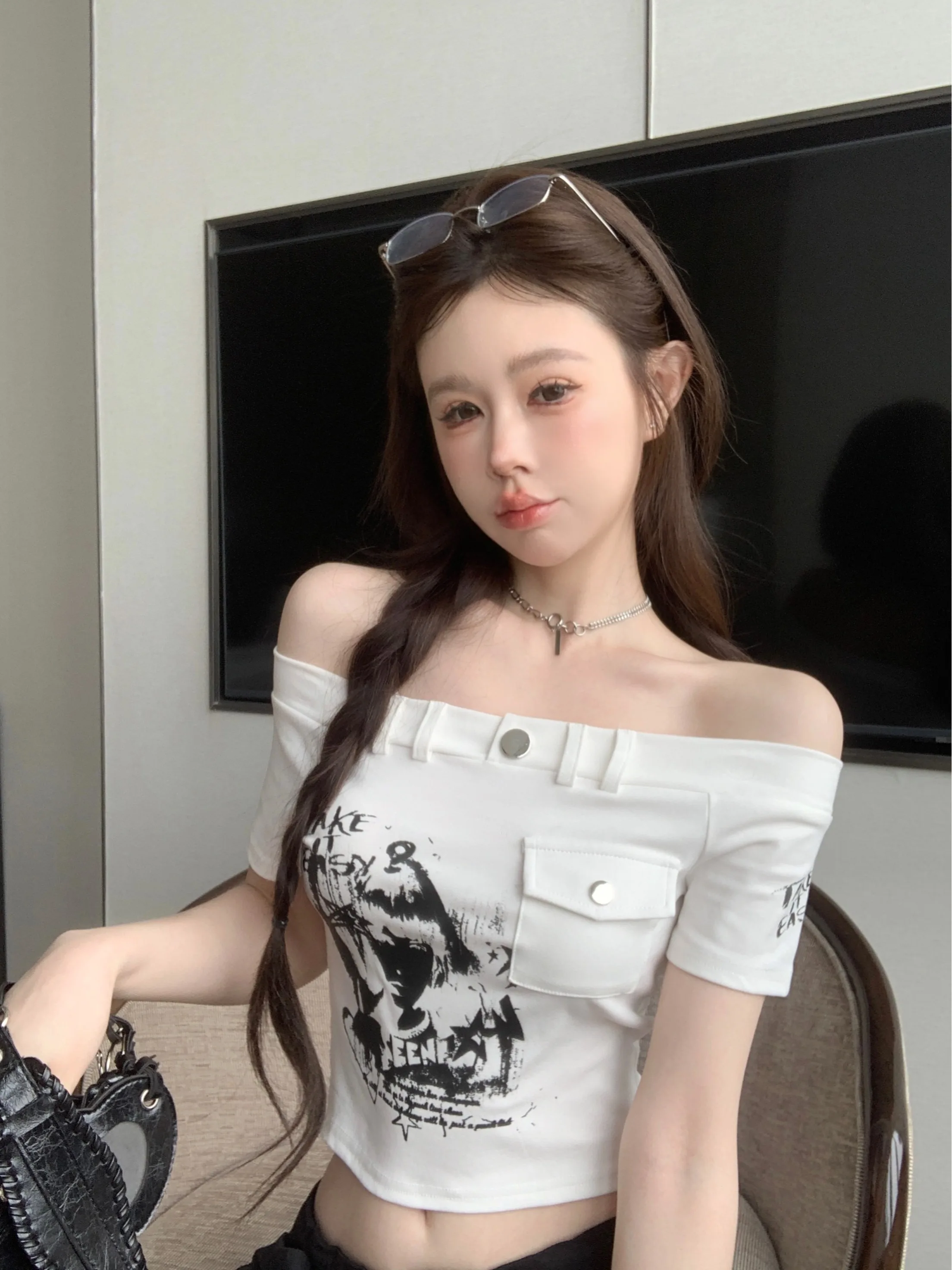 

American Style Retro Short Sleeve T-Shirt Women Design Sensual Pure Desire Summer Hot Girl Sexy Belly Button Baring One Shoul...
