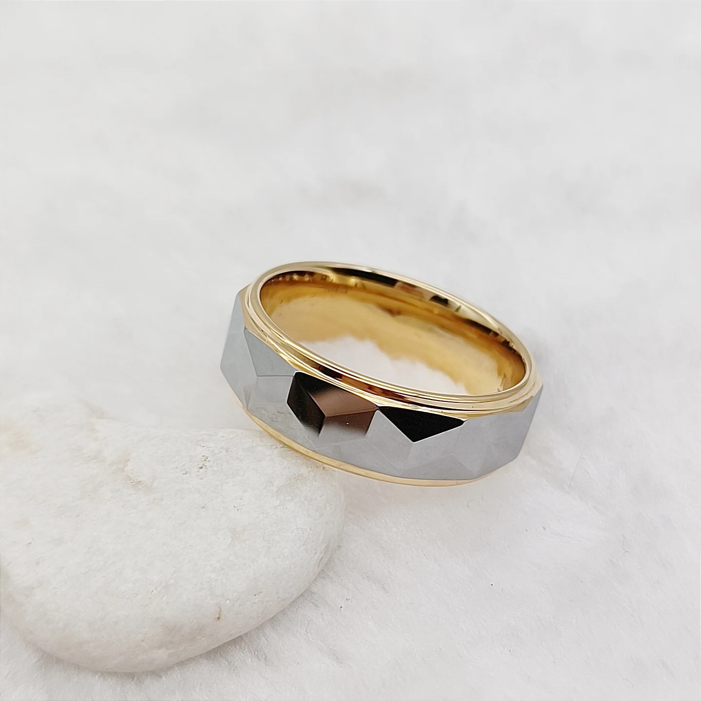 NUEVO anillo de tungsteno con rombos multifacetados brillantes, alianza de boda plateada dorada de dos tonos para hombres, el mejor vendedor de lujo
