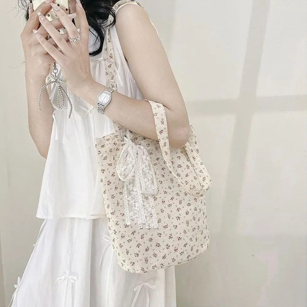 

Fashion French Style Flower Shoulder Bag Commute Large Capacity Bow Lace Ribbons Bag Travel Lightweight Women's Tote Bag Girls
