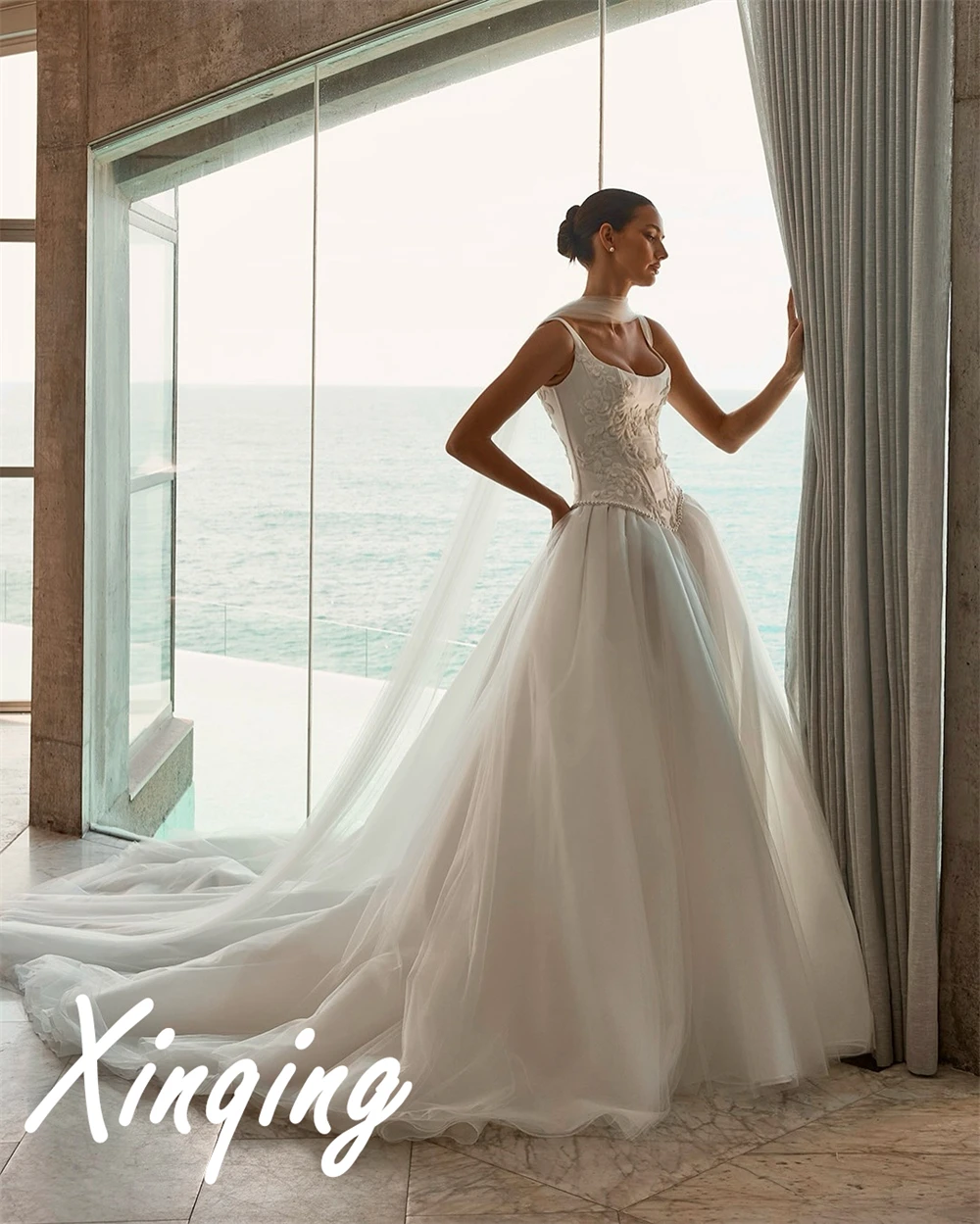 맞춤형 패션 튤 웨딩드레스 몽환적인 스트랩리스 플라워 고급 웨딩드레스 2025 신부 드레스 웨딩 게스트