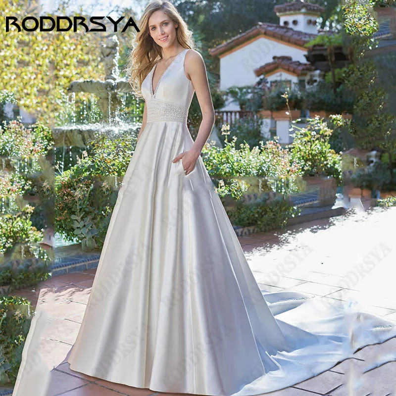 RODDRSYA Classic V-Neck Satin Wedding Dresses For Women Backless Spaghetti Straps Bridal Gowns Sleeveless Satin Vestido De Novia