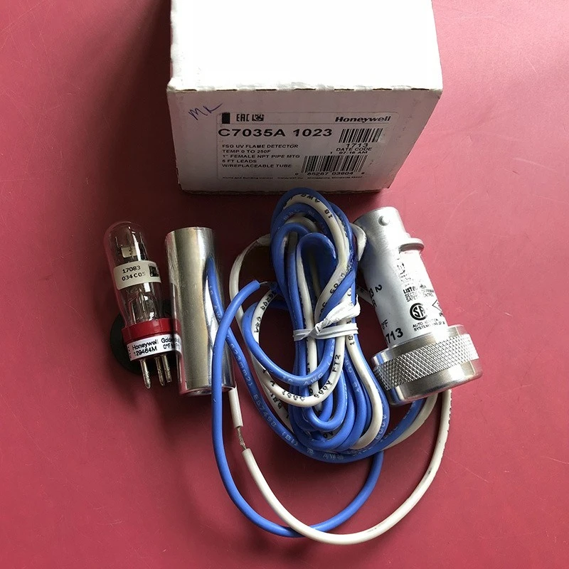 

Parts for Honeywell C7035A1023 Ultraviolet Flame Detector