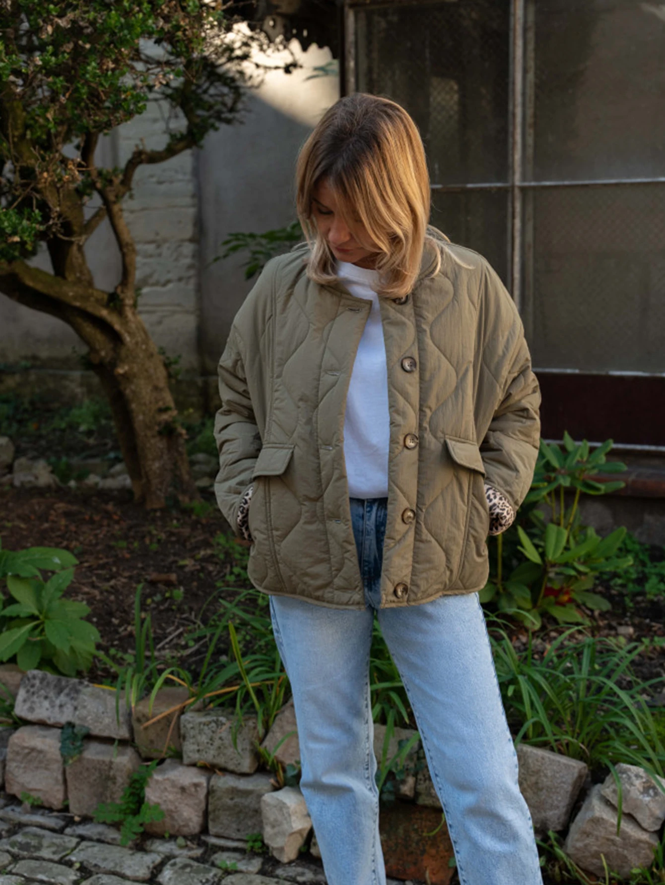 معاطف نسائية كلاسيكية غير رسمية سترات عصرية جديدة بجيوب على شكل حرف O معاطف سميكة للنساء معاطف ملابس مكتبية للخريف والشتاء