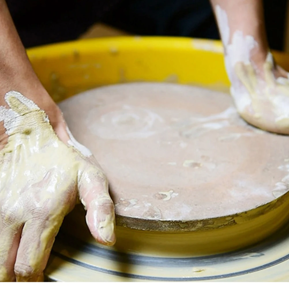 

Density Board Pottery Tool 18cm Round Fiberboard Ceramics Craft Sculpting Accessory Reusable Thickened Material Perfect for DIY