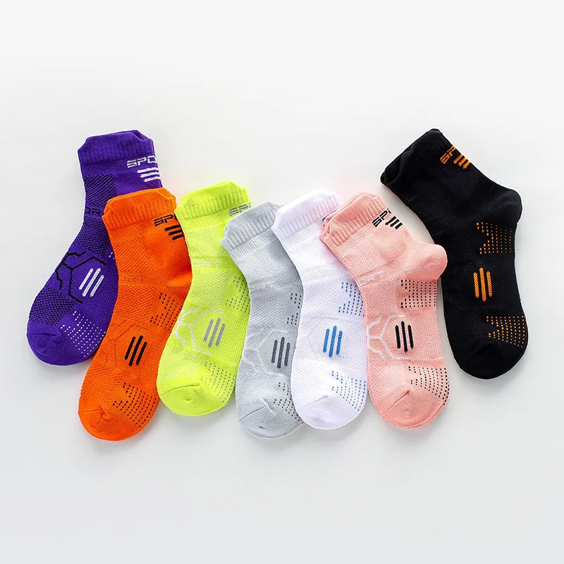 Summer Thin Sports Socks for Men Middle Tube Breathable Mesh Sweat-absorbing Cotton Anti-slip Strip Fitness Running Quarter Sock