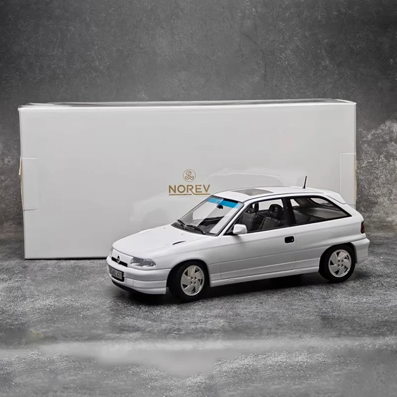

NOREV Diecast 1:18 Scale Opel GSi 1991 Alloy Simulation Car Model Adult Children Boy Classic Collection Gifts Static Display