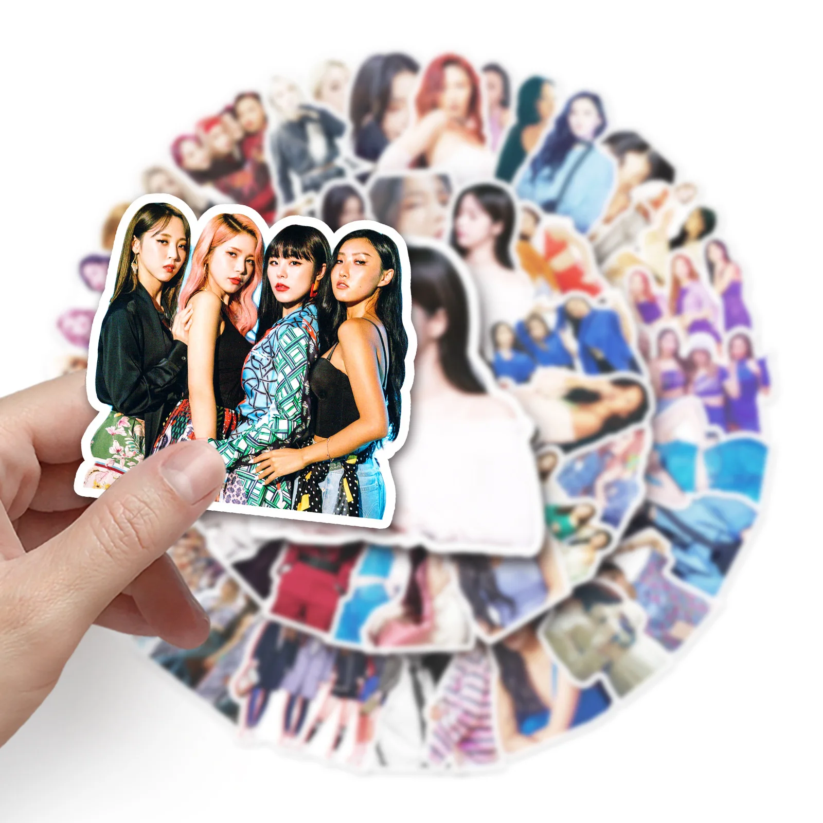 50 قطعة MAMAMOO الكرتون الكلاسيكية الكورية فتاة مجموعة مزيج ملصق DIY بها بنفسك الهاتف المحمول الأمتعة سكيت الكتابة على الجدران الشارات متعة هدية ملصق