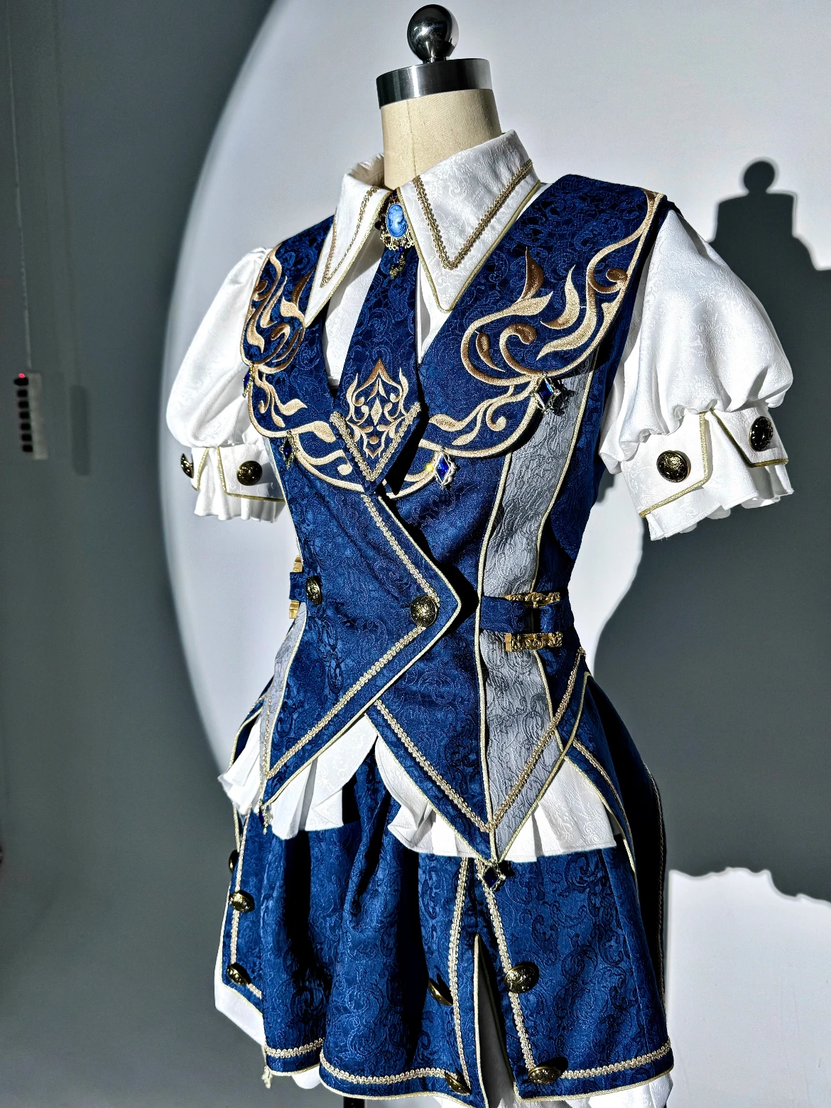 Lolita Sottocultura Costume cosplay principe elegante di fascia alta Palazzo retrò Stile preppy SK Abito blu Set gotici con ricamo pesante