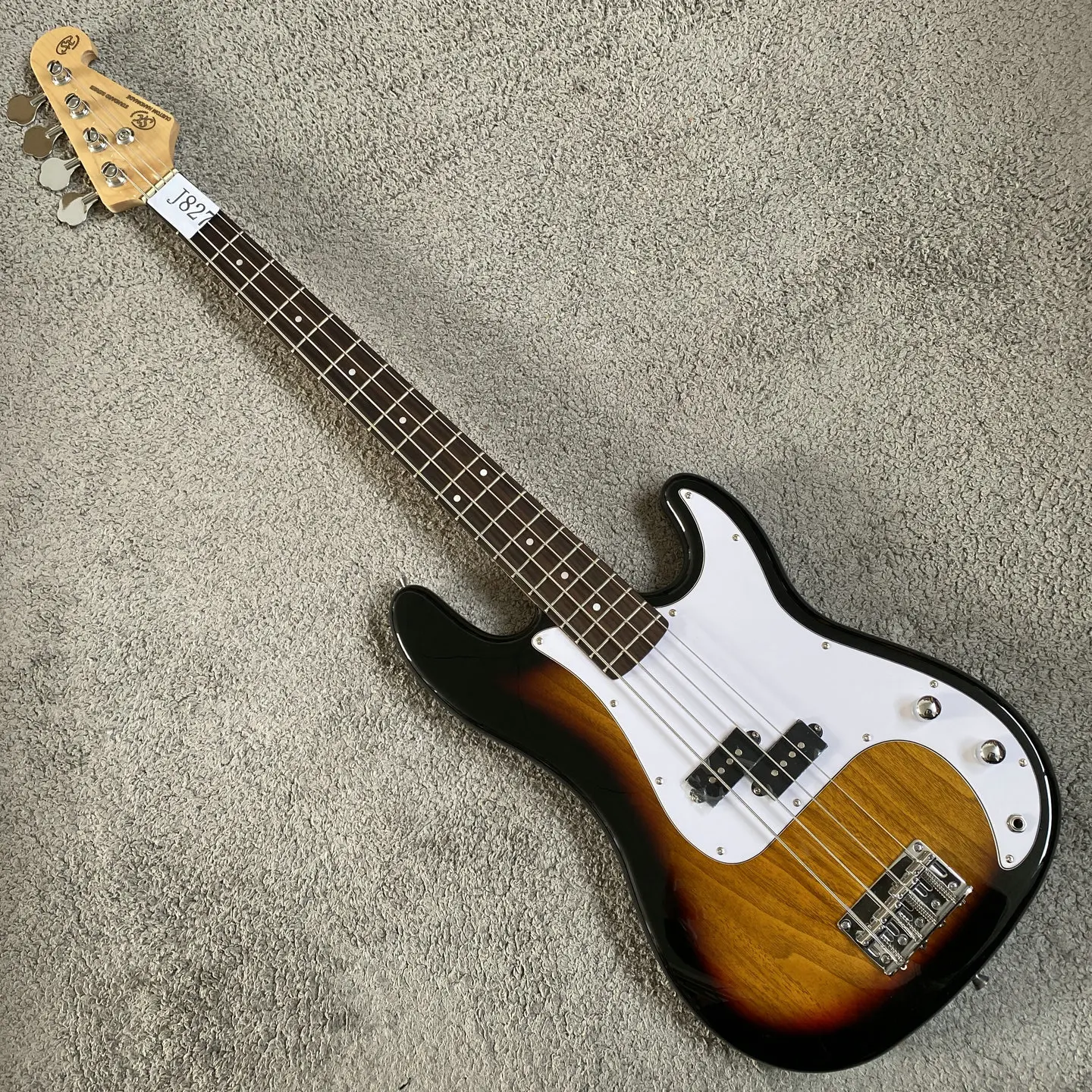 J827 PB Precision Bass Guitar, 4-String Sunburst, SX Standard 21 Frets, Made in Taiwan, Ideal Beginner Electric Bass