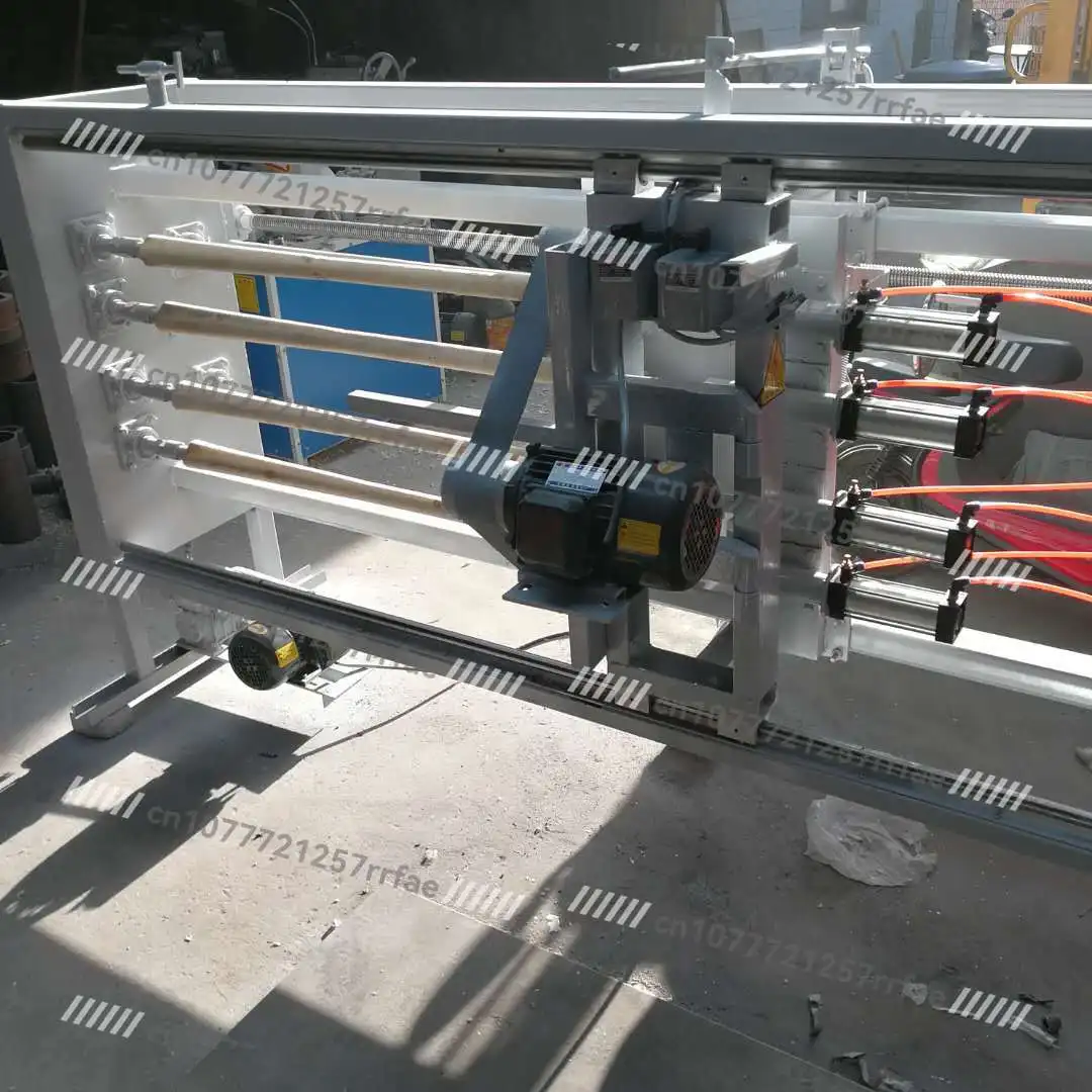 Automatic Four-station Round Bar Machine Is Suitable for Short Wood Recycling.