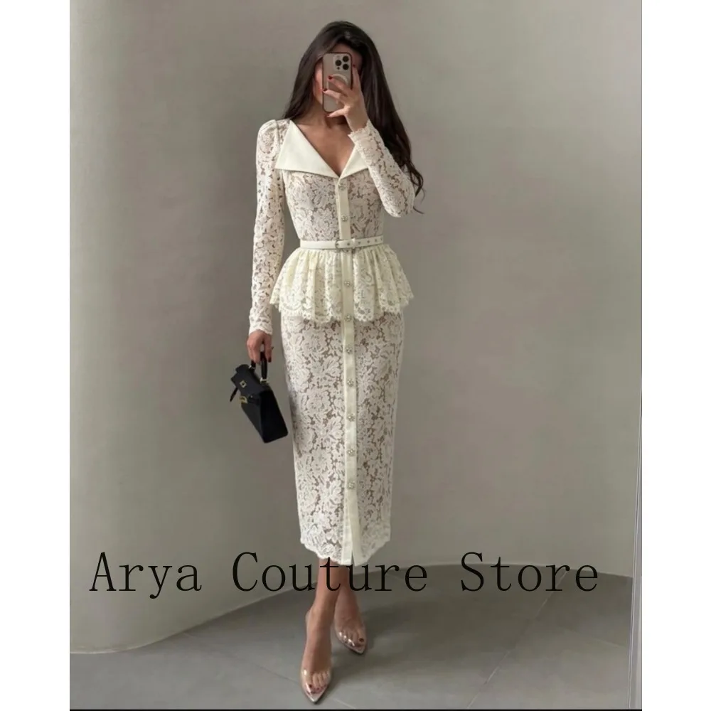 Weißes Kleid mit Reverskragen, Langen Ärmeln, Blumenspitze, Schößchen und Gürtel, Midi-Bodycon-Kleid für Hochzeitsgäste, Auch in Übergrößen
