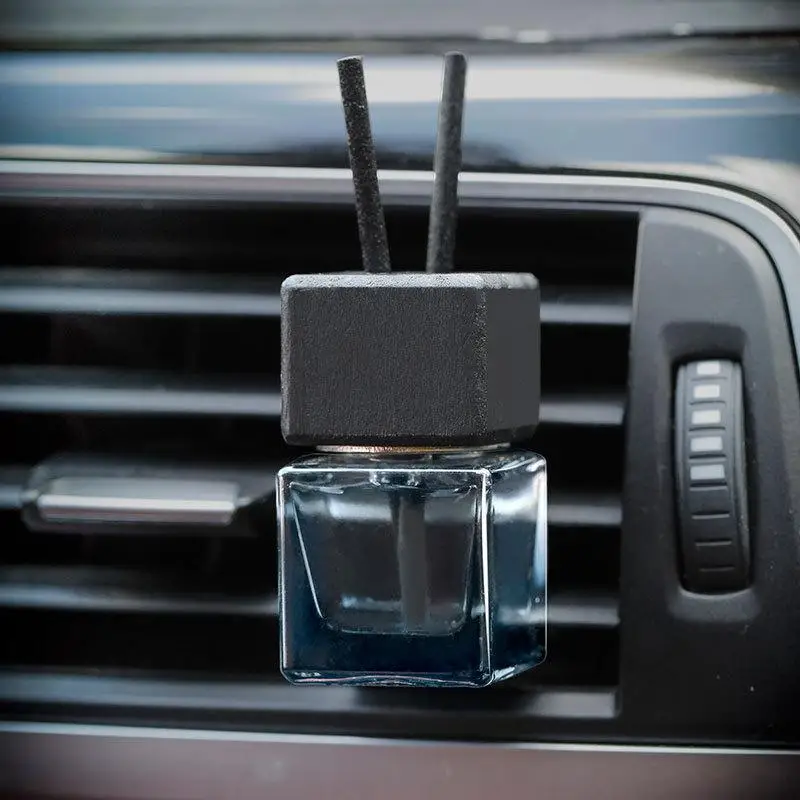 ★▲1 Piece Car Decoration Square Car Hanging Glass Bottle Air Freshener Empty Bottle Aromatherapy Ornament Pendant Diffuser