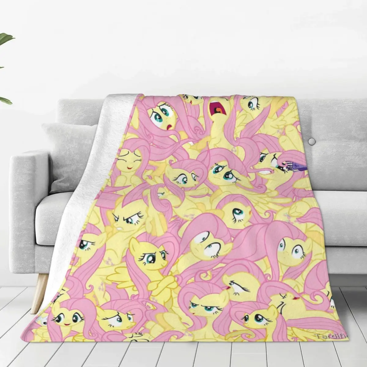 Fluttershy Mess Blanket Bedspread On The Bed Beach Anime Blanket For Kids