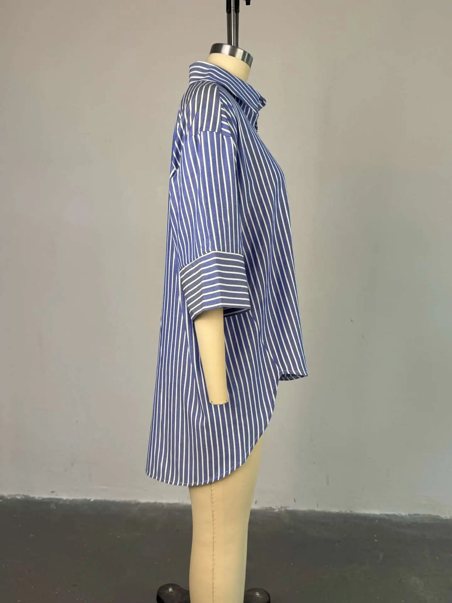 2025 NOVEDAD DE VERANO moda americana mujer azul rayas Casual moda suelta manga larga cuello vuelto camisas ropa femenina