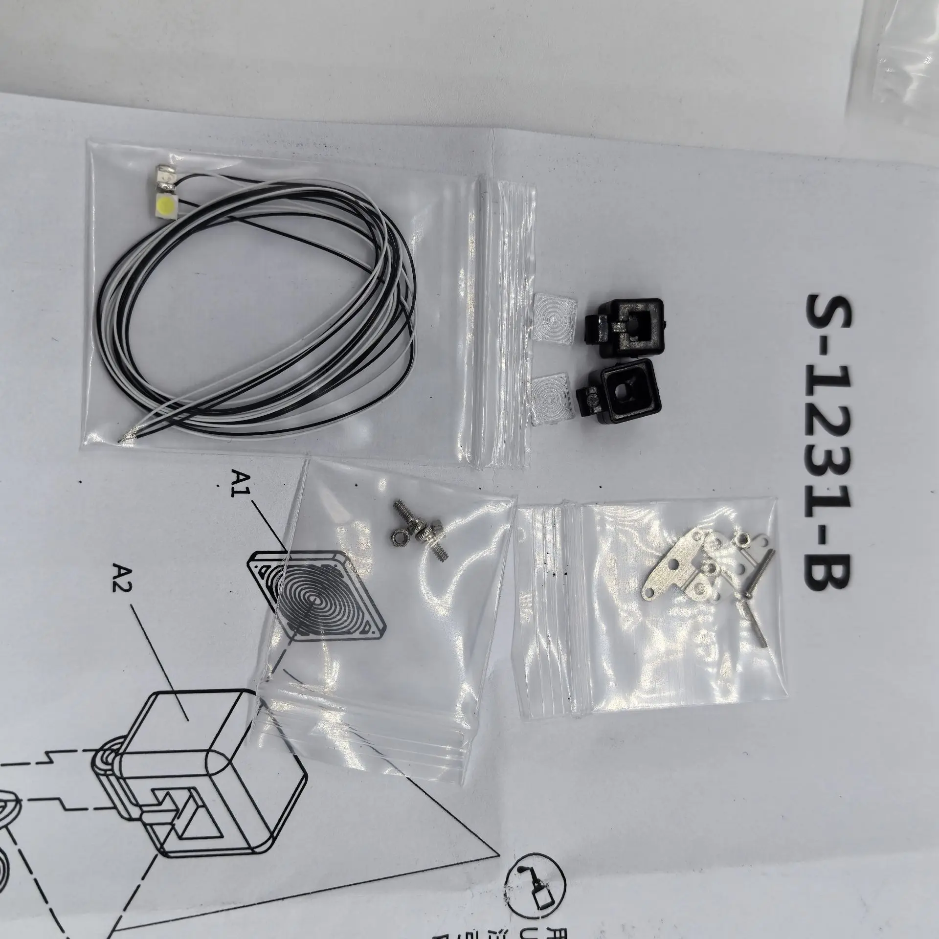 RC 1/14 LED Światło do Ciężarówki Biały Reflektor Oświetleniowy S-1231 Field Trap LED Światło Montażowe na Stelaż Akcesoria do Modeli LESU Części DIY