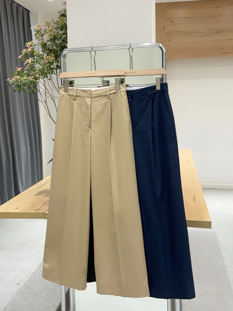 

Брюки Nolara Authentic Summer 2025: Широкие, с высокой талией, прямого кроя, однотонные, повседневные, для офиса и отдыха.