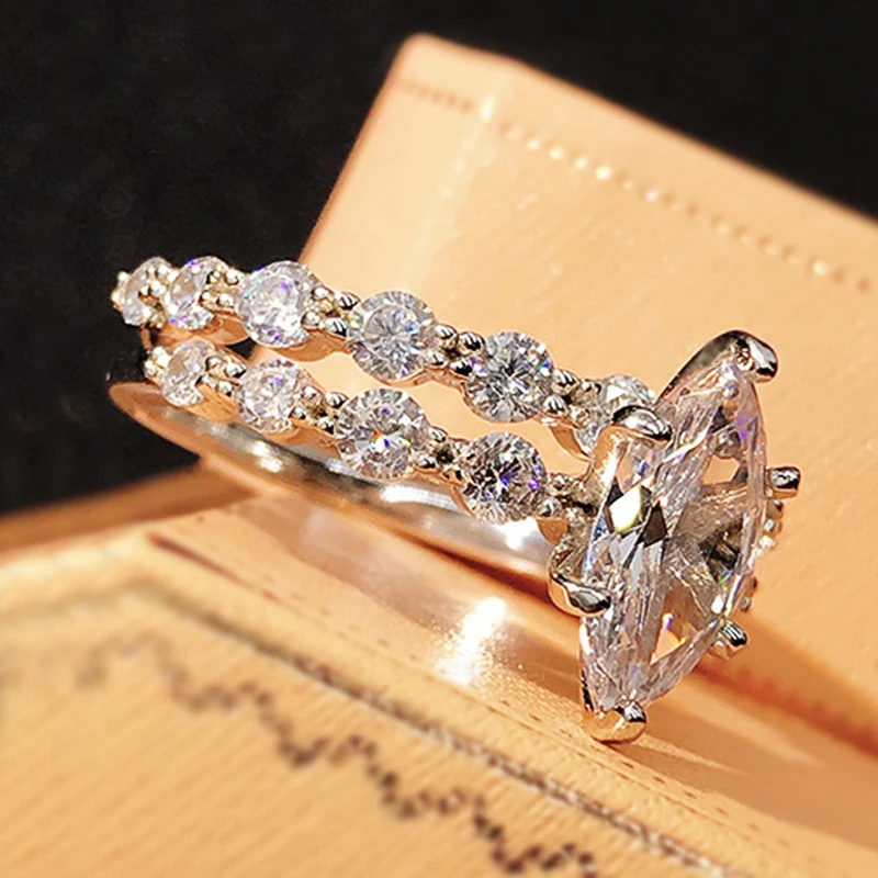 Huitan New Fashion Design Marquise Cubic Zirconia Set Rings for Women Modern Trend Bridal Wedding Earrings Sparkling Jewelry