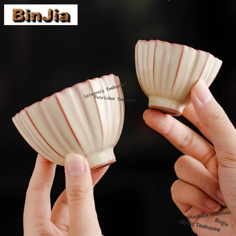 

Ru Kiln Beige Lard Jelly Relief Lotus Flower Teacup Zen Tea Bowl Single Cups Tea-tasting Smelling Cup Jianzhan Master Cups Craft