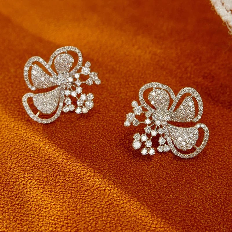 Huitan Sparkling Flower Stud Earrings Women Aesthetic Accessories for Engagement Silver Color Shiny Zirconia Jewelry for Wedding
