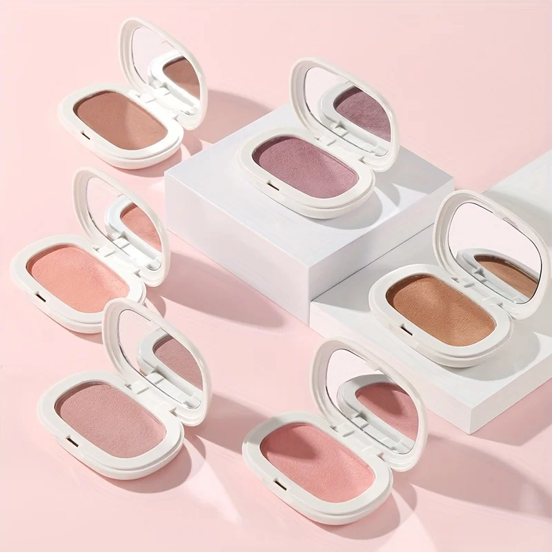 Phantom Bear Mousse Blush Soft Texture No Powder Feel Compact Easy Carry Beginner Friendly Daily Use