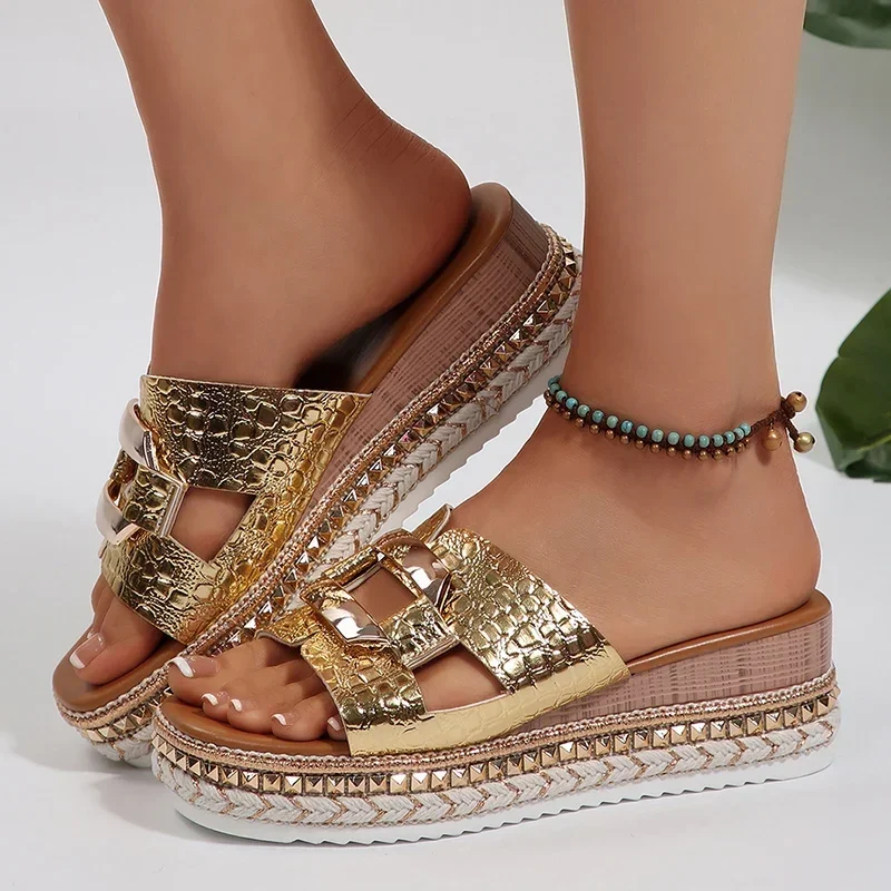

Platform Wedge Sandals for Women 2025 Summer Square Toe Thick Bottom Slippers Woman Plus Size Rivets Decor High Heel Sandles New