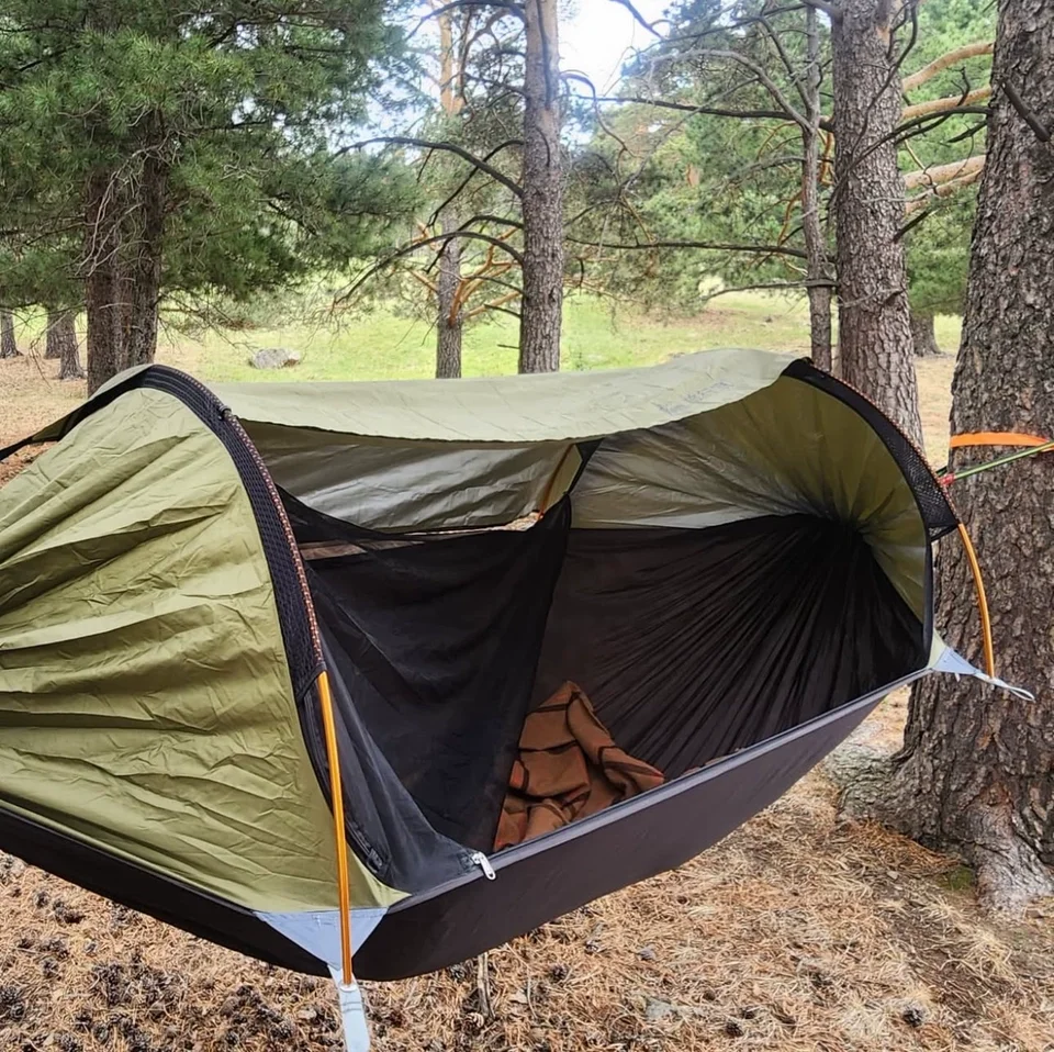 Outdoor Camping Nylon Fabric Hammock Large Space Anti-rollover Mosquito Net Hammocks Wear-resistant 200KG Load-bearing Hammock