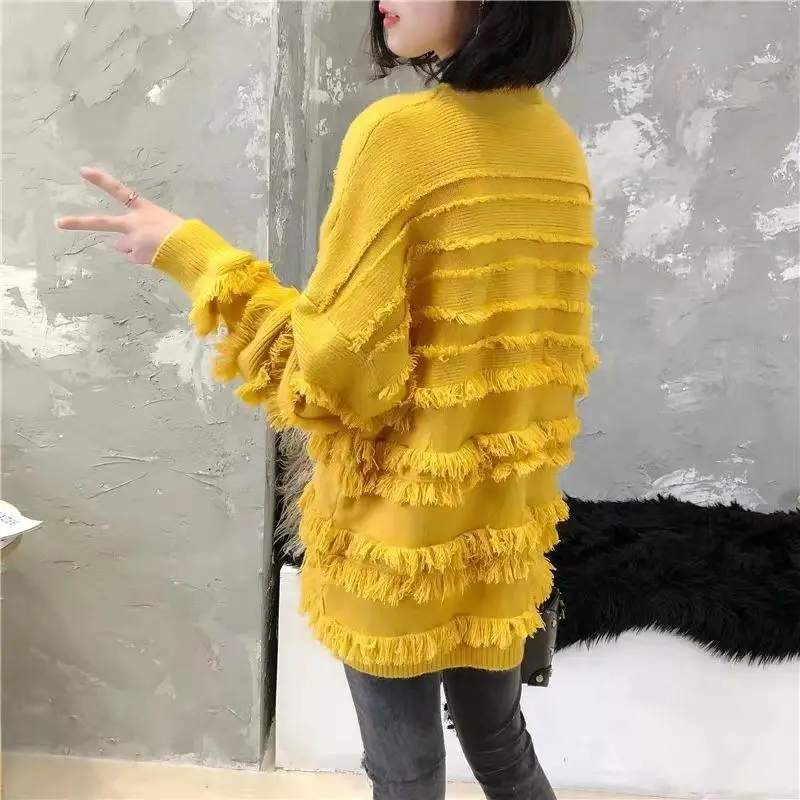 2023 Autumn Winter Knit Women Sweater Tassel Bat Sleeve Loose Pullover Sweater Fashion Casual Loose Warm O-Neck Korean Sweater