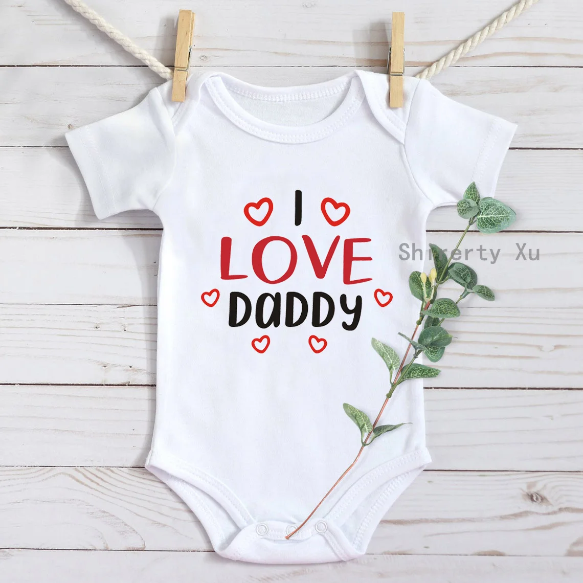 

2022 Newborn Baby Bodysuits I Love Daddy Funny Cotton Short Sleeve Body Baby Boy Girls Onesies Rompers Outfits Baby Shower Gifts