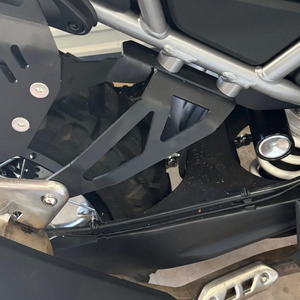 New Motorcycle Accessories For CFMOTO 450MT MT450 2024 2025 2026 Exhaust Holder Hanger Exhaust Bracket Mount Holder IBEX 450 MT