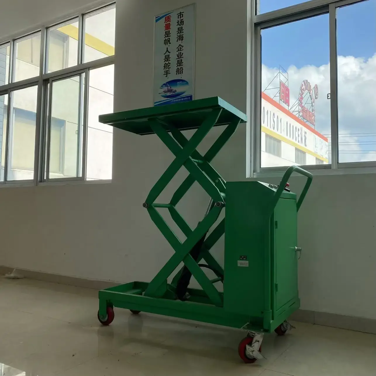 Capaciteit 300 kg 500 kg Hefhoogte 900 mm Batterij-aangedreven hydraulische heftafels Schaarheftafel te koop