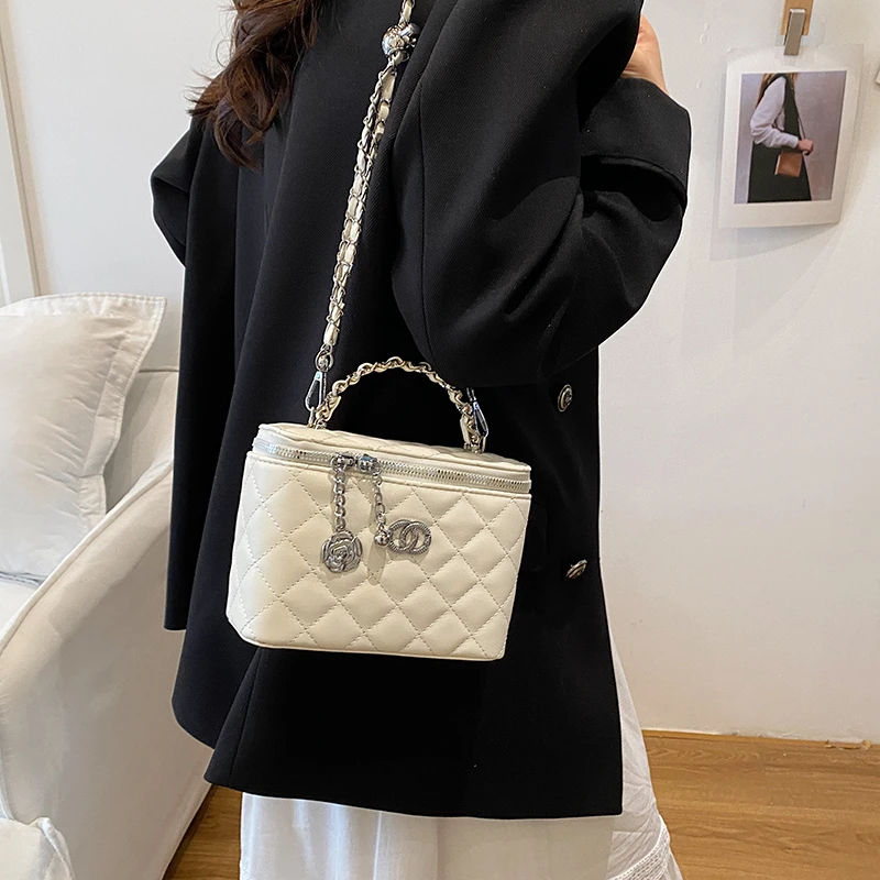 

High-Quality New Trend Handbag Women's Chain Strap Crossbody Bag Luxury Design Zipper Shoulder Bag