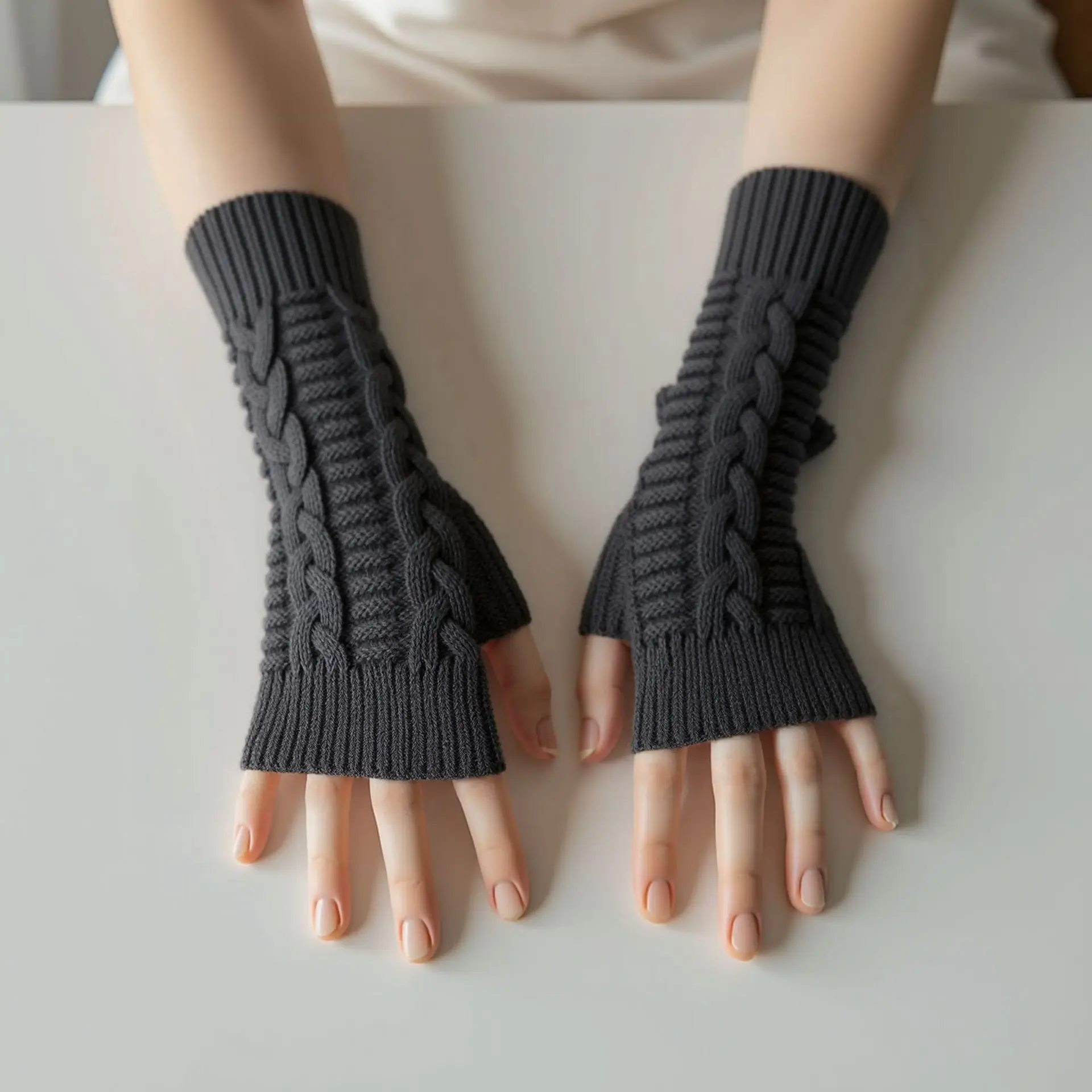 قفازات قصيرة محبوكة للخريف/الشتاء بسيطة، معصم دافئ مفتوح الأصابع وأكمام للذراع للرجال والنساء