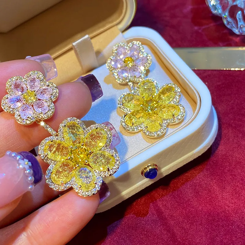 

Новые роскошные серьги с цирконами в форме подсолнуха