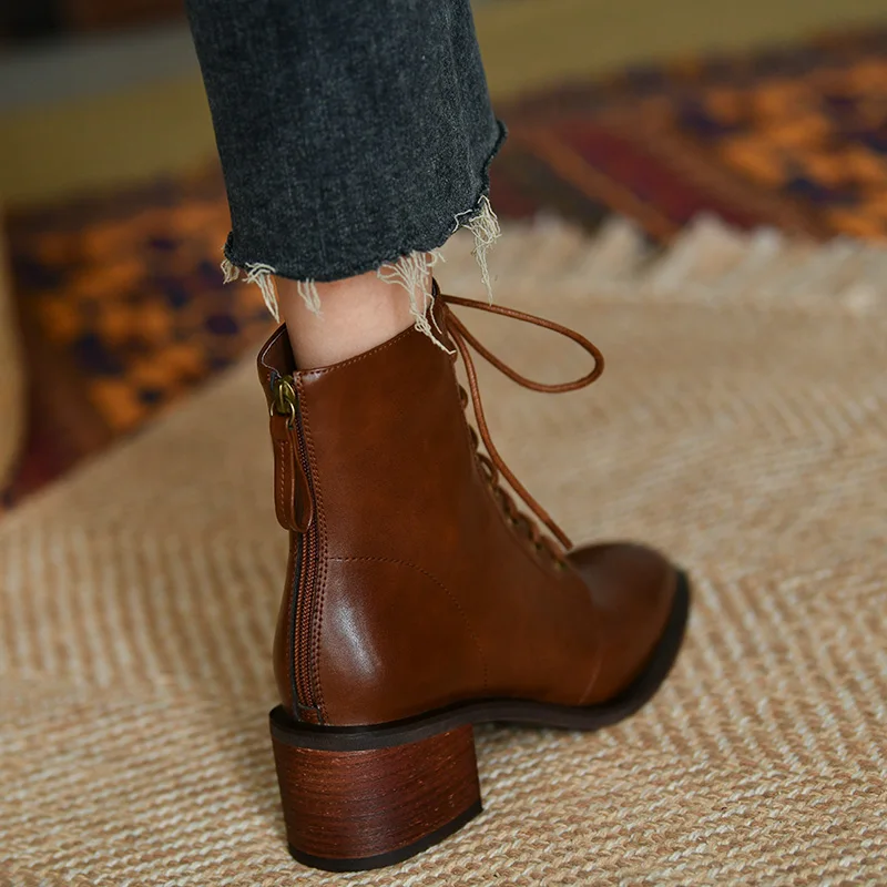Size 42 Women Retrro Boots Round Toe Lady Shoes Cowhide Winter Boots Back Zippers Warm Shoes Thick Square Heel 6 CM