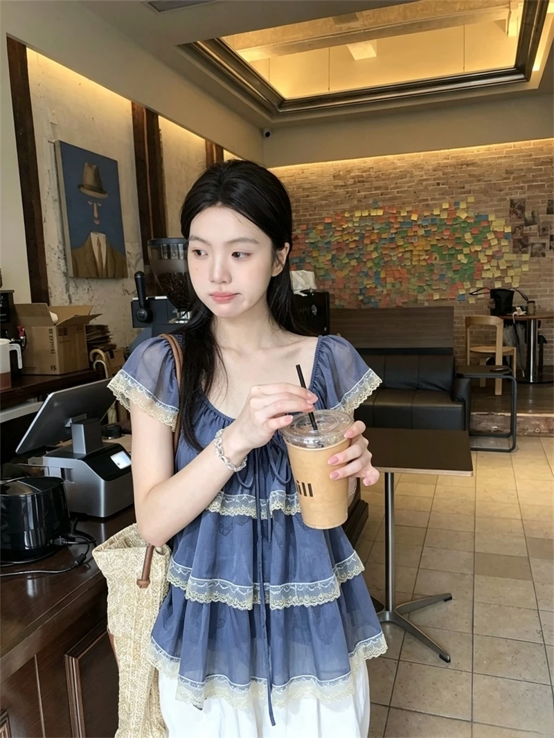 

Sweet Early Ancient Miss Style Loose Women's Shirt Lace Splicing Short Sleeve round Neck Casual Summer Top Floral Design